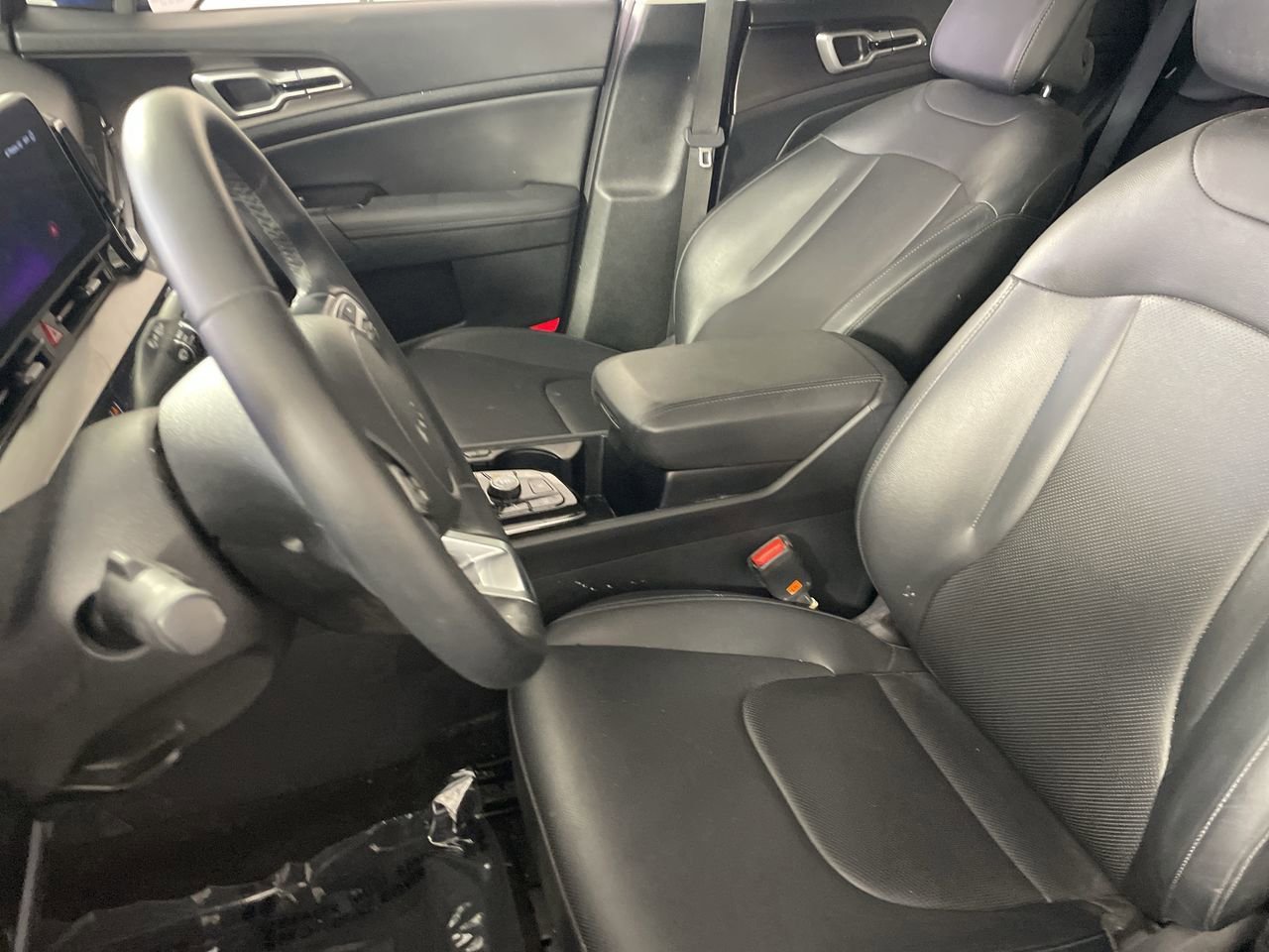 Used 2025 Kia Sportage EX image 20