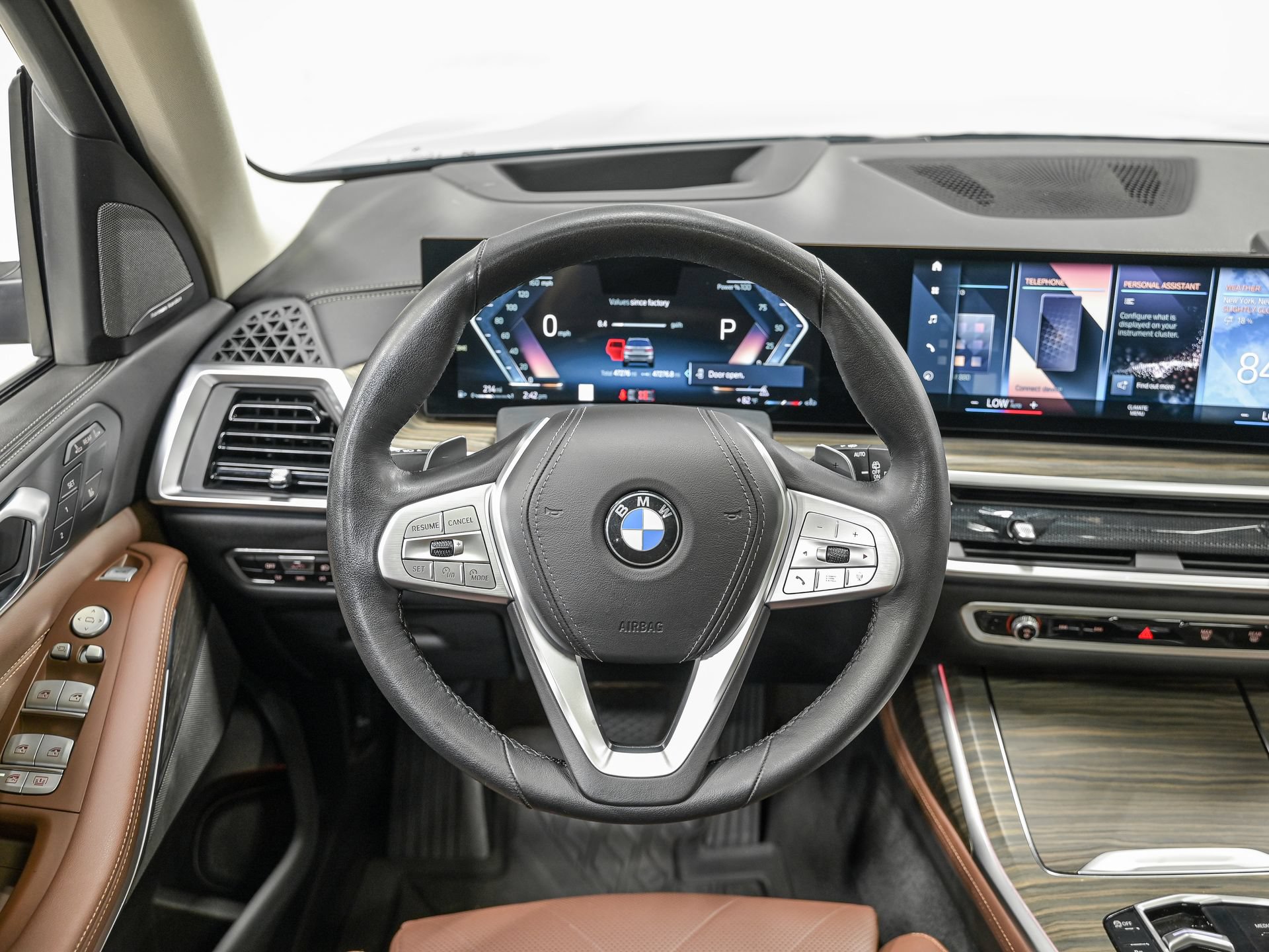 Used 2023 BMW X7 xDrive40i w/ Premium Package AWD/4WD image 17