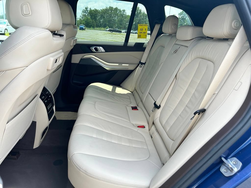 Used 2019 BMW X5 xDrive40i AWD/4WD image 16