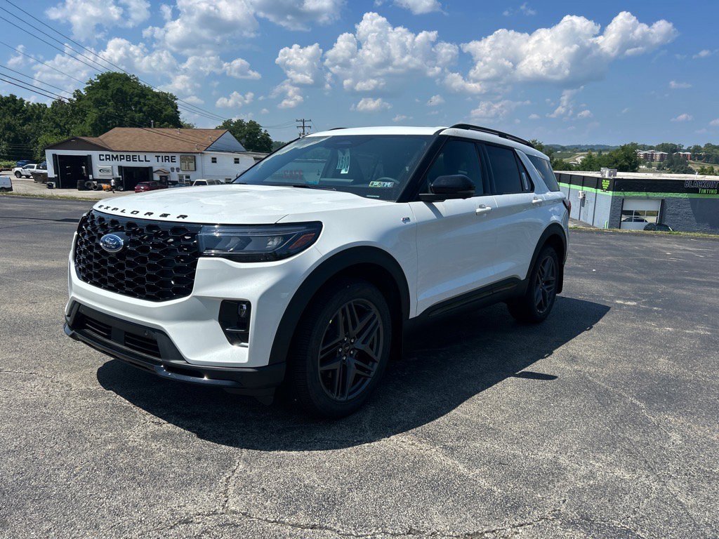 New 2025 Ford Explorer ST-Line