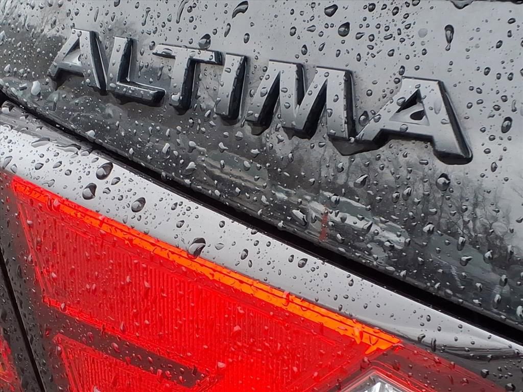 Used 2022 Nissan Altima 2.5 SR w/ Midnight Edition Package image 14