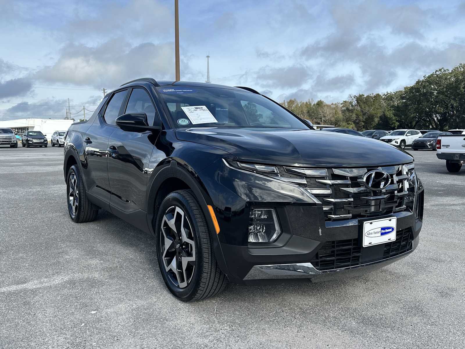 Used 2024 Hyundai Santa Cruz Limited image 2