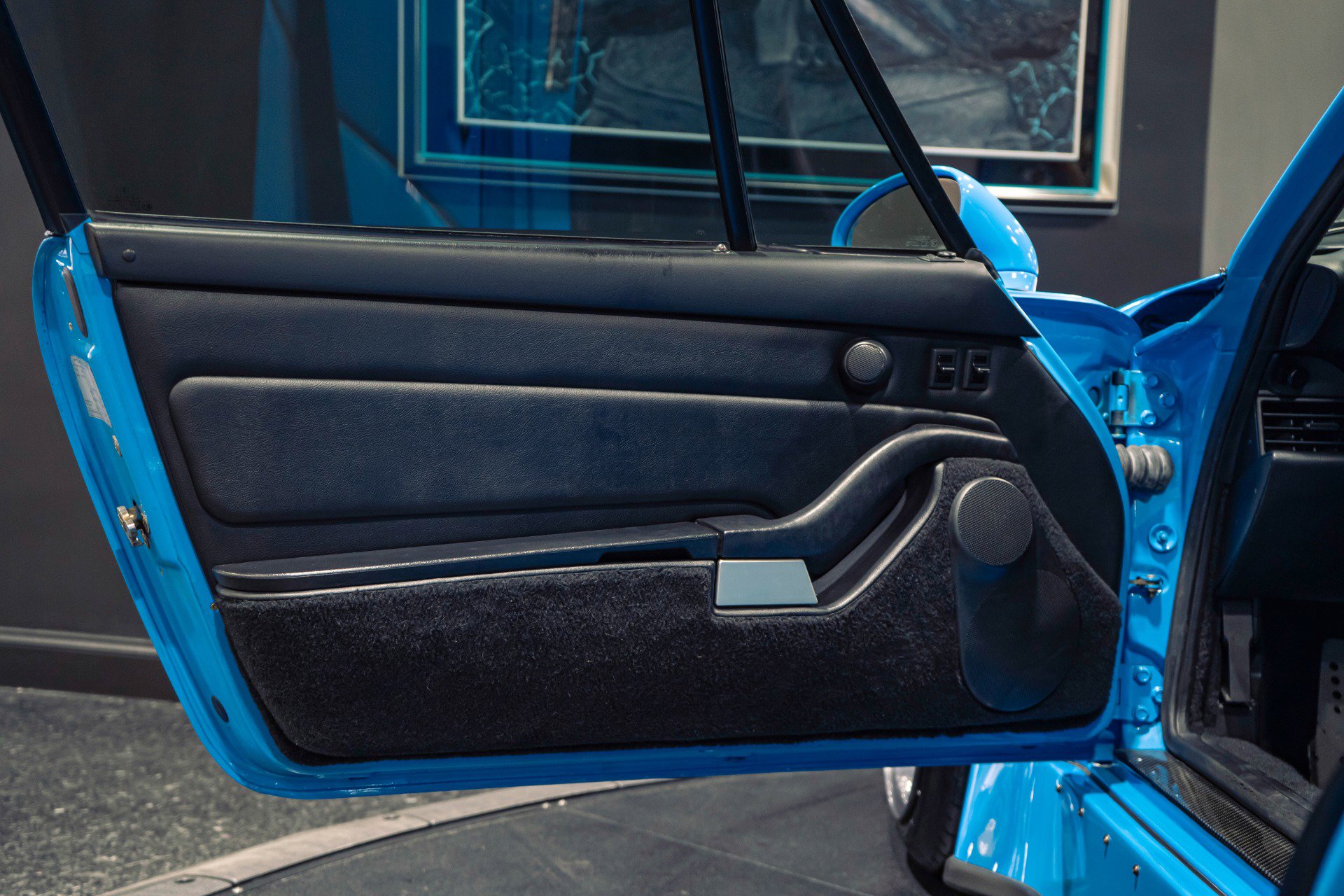 Used 1995 Porsche 911 GT3 RS image 24