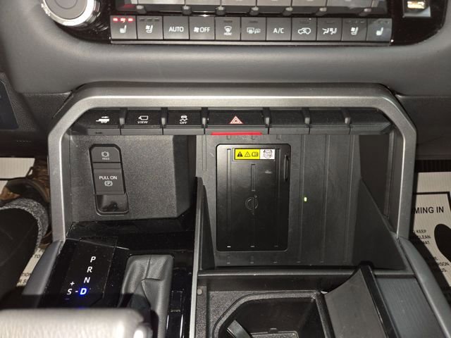 Used 2024 Toyota Sequoia Platinum image 25