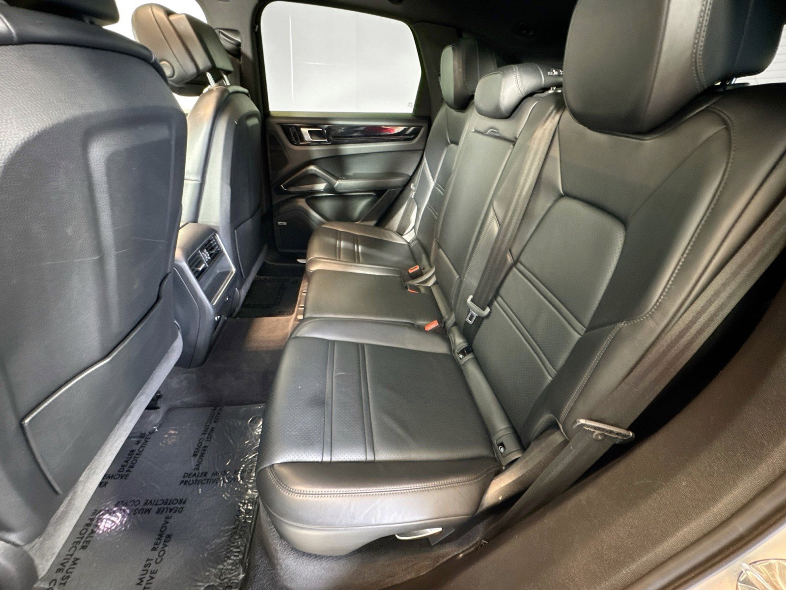 Used 2019 Porsche Cayenne image 24