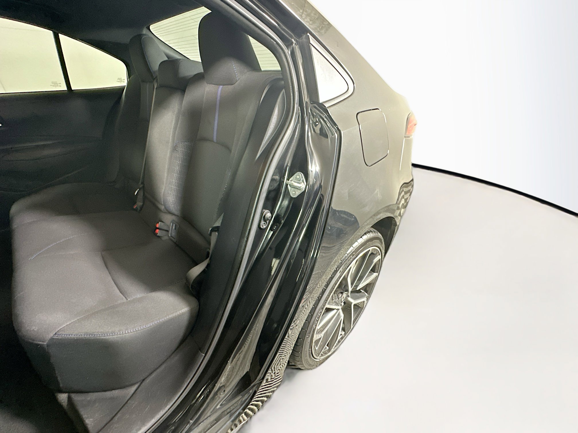 Used 2020 Toyota Corolla SE FWD image 25