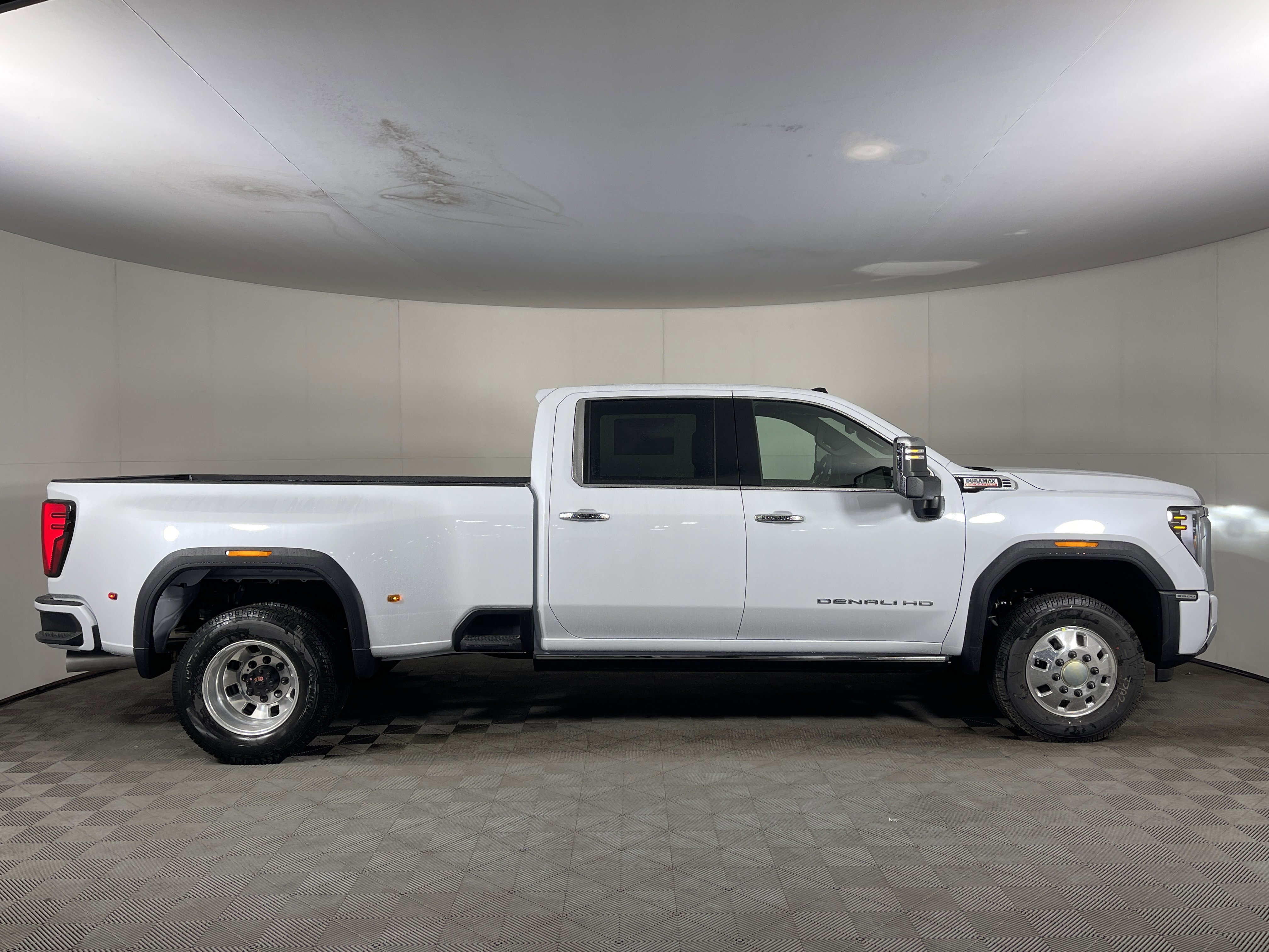 New 2026 GMC Sierra 3500 Denali image 5