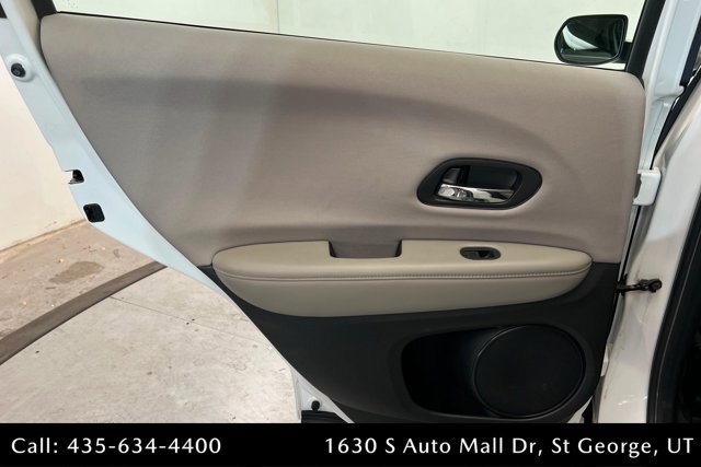 Used 2016 Honda HR-V LX image 18