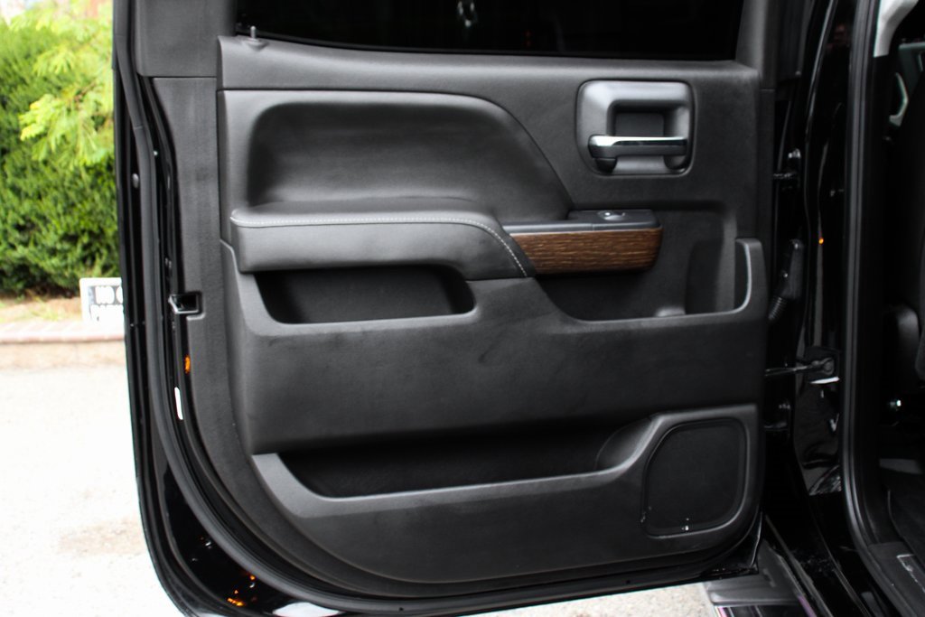 Used 2018 GMC Sierra 3500 Denali w/ Duramax Plus Package image 30