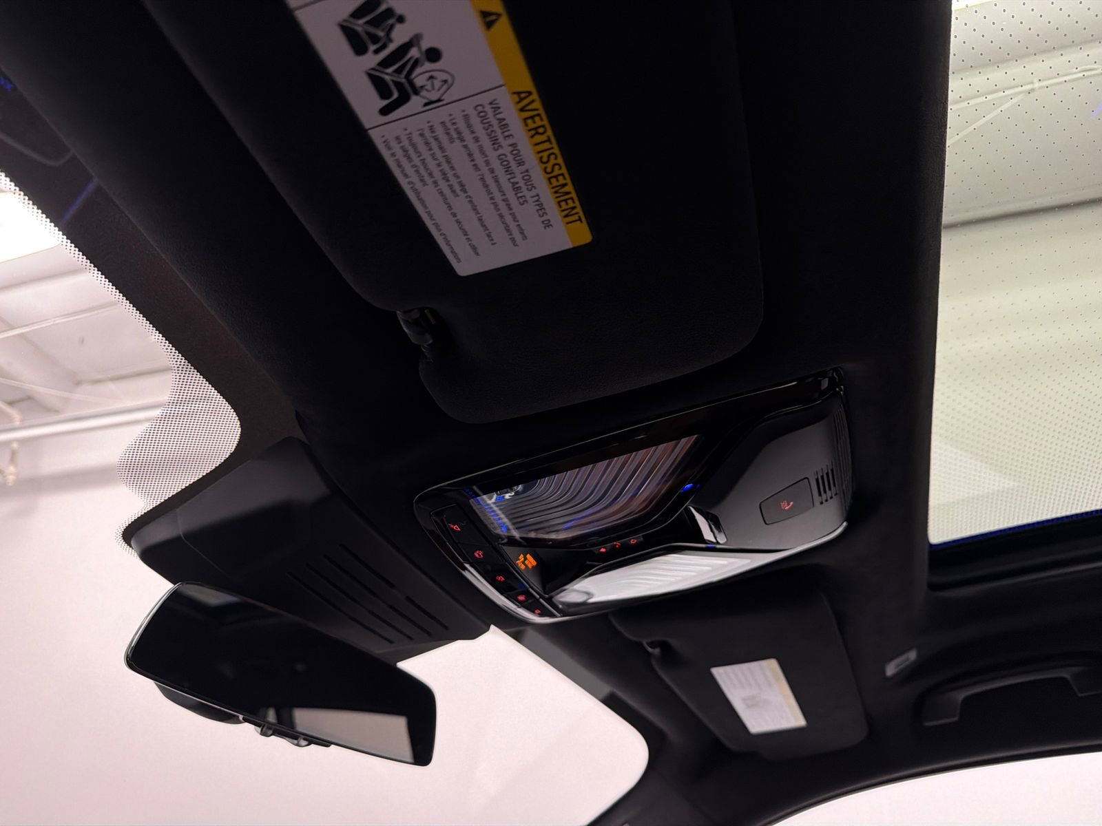 Used 2024 BMW ALPINA XB7 image 43