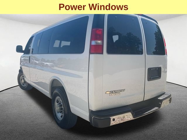 Used 2025 Chevrolet Express 2500 LT w/ LT Preferred Equipment Group RWD image 10