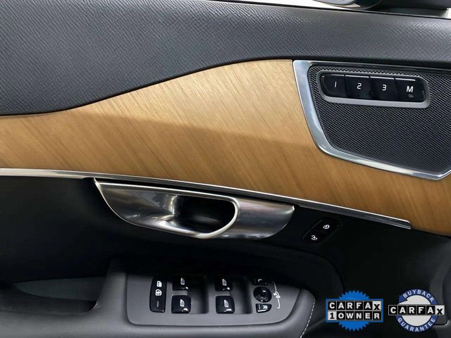 Used 2025 Volvo XC90 B6 Plus image 36