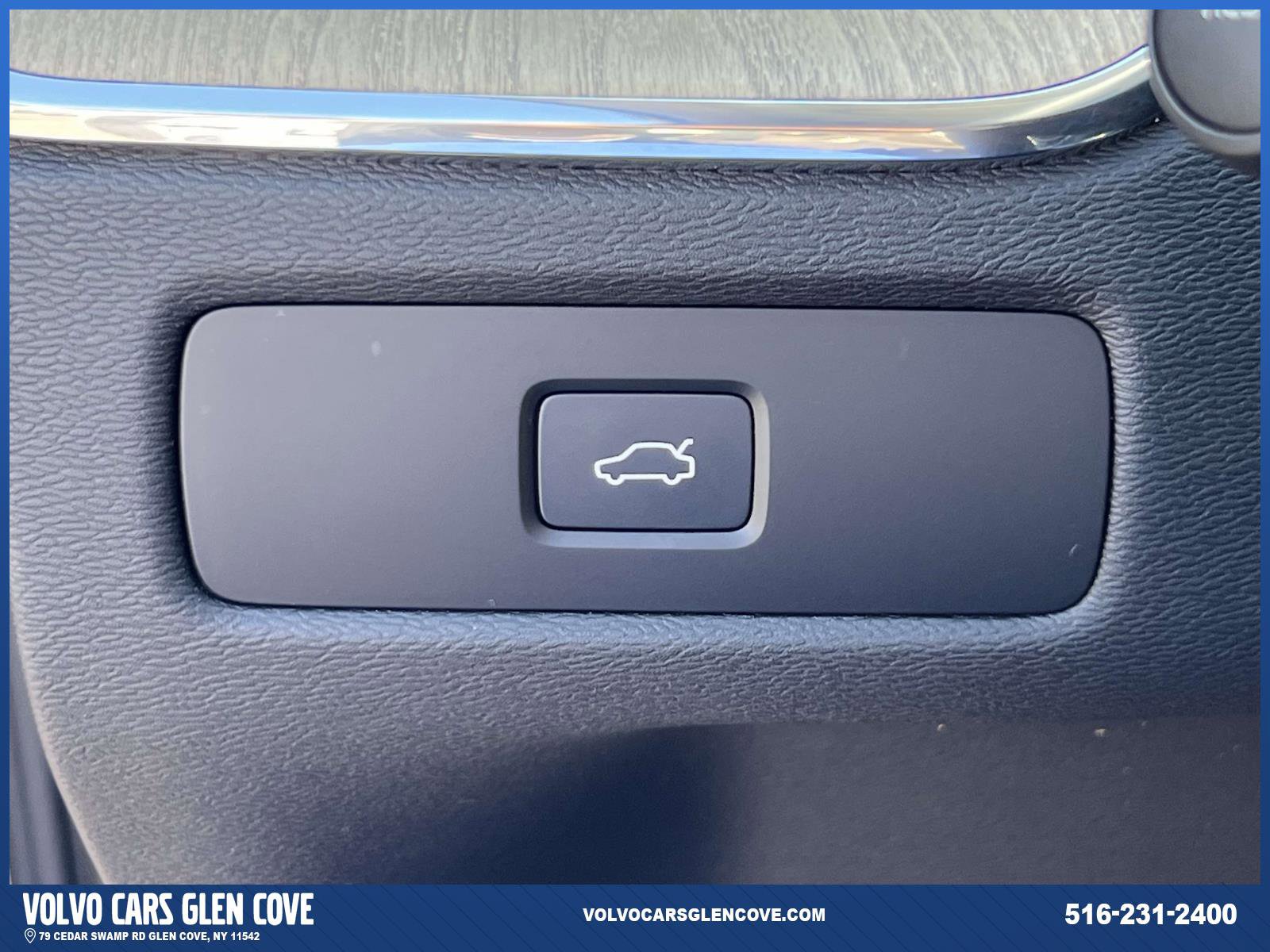 Used 2026 Volvo XC60 B5 Plus w/ Protection Package Premier AWD/4WD image 19