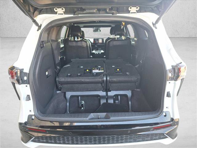 Certified 2024 Toyota Sienna XSE w/ XSE Premium Package image 17