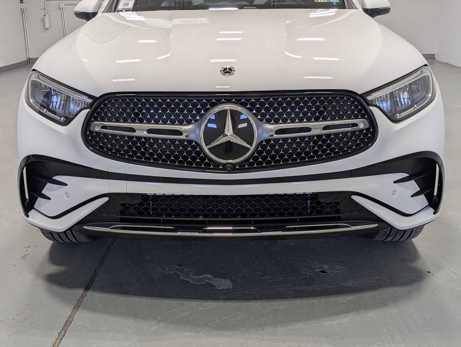 New 2026 Mercedes-Benz GLC 300 4MATIC image 2