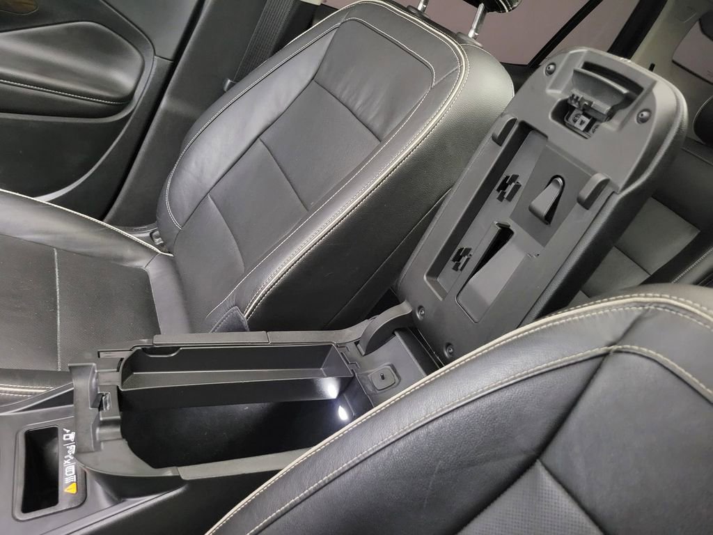 Used 2020 GMC Terrain Denali w/ Denali Premium Package AWD/4WD image 29