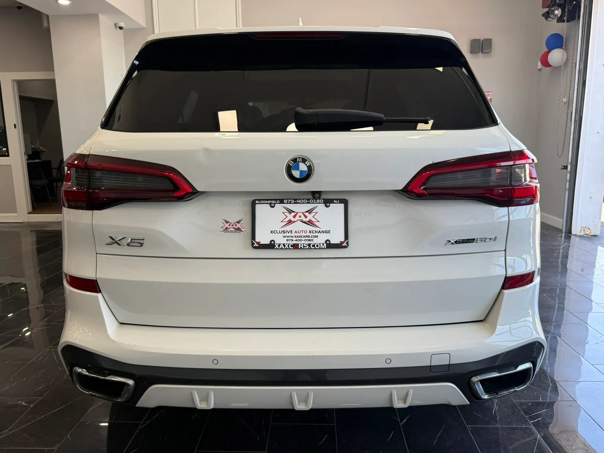 Used 2019 BMW X5 xDrive50i w/ M Sport Package AWD/4WD image 5