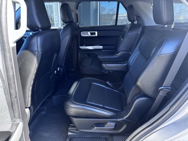 Used 2022 Ford Explorer Limited w/ Equipment Group 301A image 21