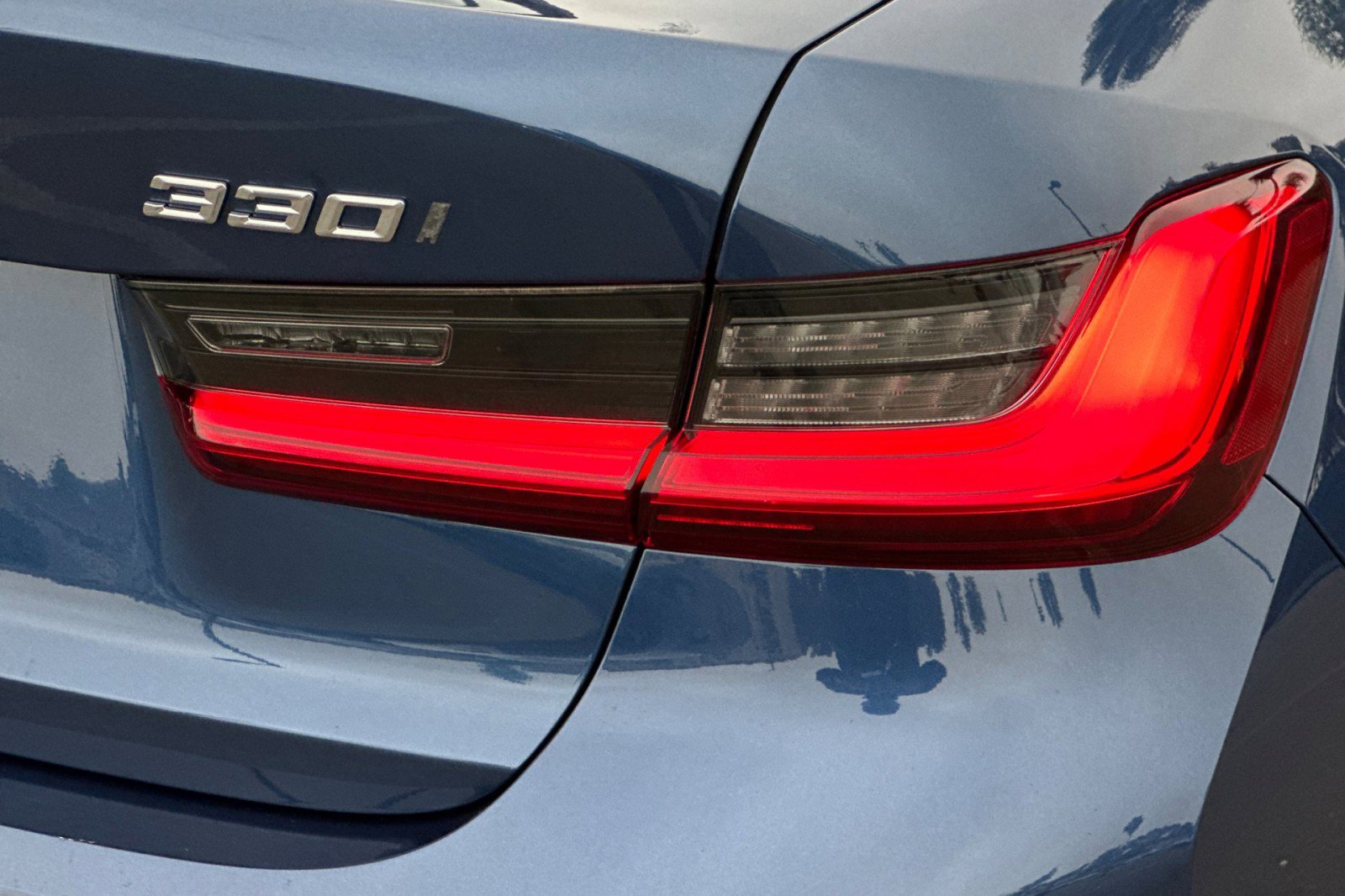 Used 2021 BMW 330i xDrive 330i xDrive w/ Premium Package image 27