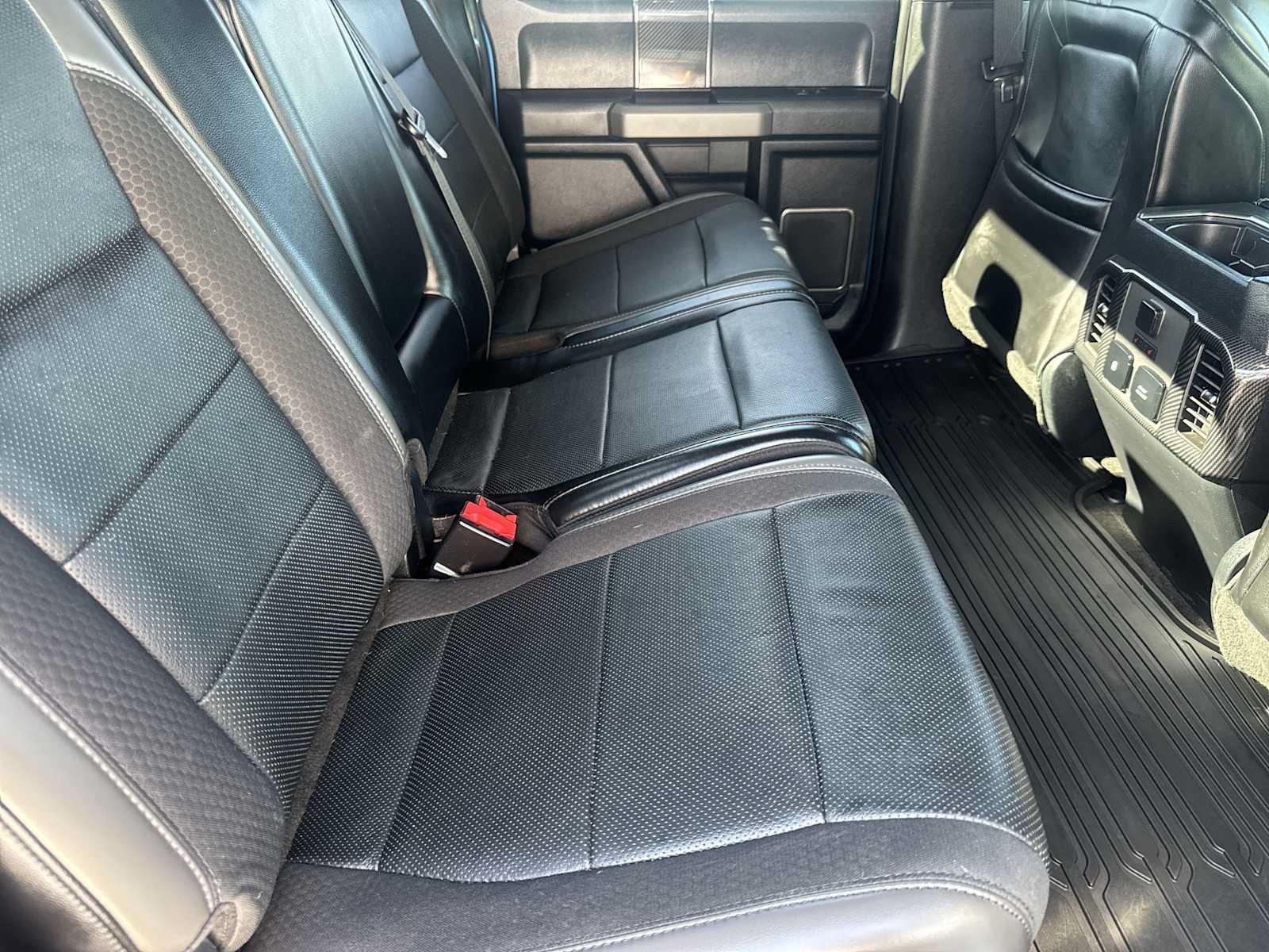 Used 2019 Ford F150 Raptor w/ Equipment Group 802A Luxury AWD/4WD image 16