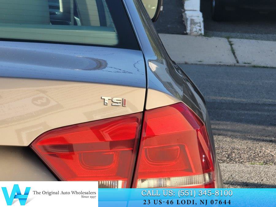 Used 2015 Volkswagen Passat 1.8T Limited Edition FWD image 11
