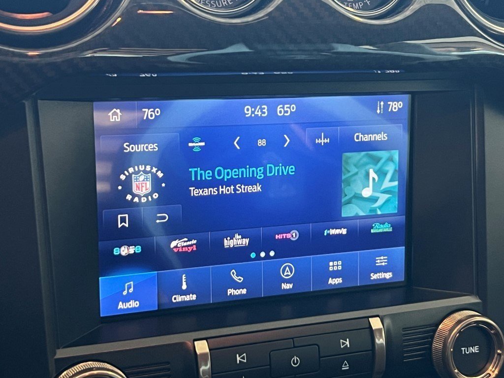 Used 2022 Ford Mustang Shelby GT500 w/ Carbon Fiber Track Pack image 26