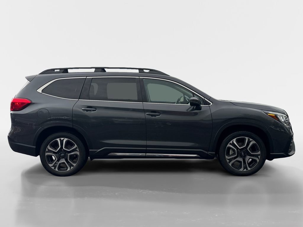 Used 2023 Subaru Ascent Limited AWD/4WD image 3