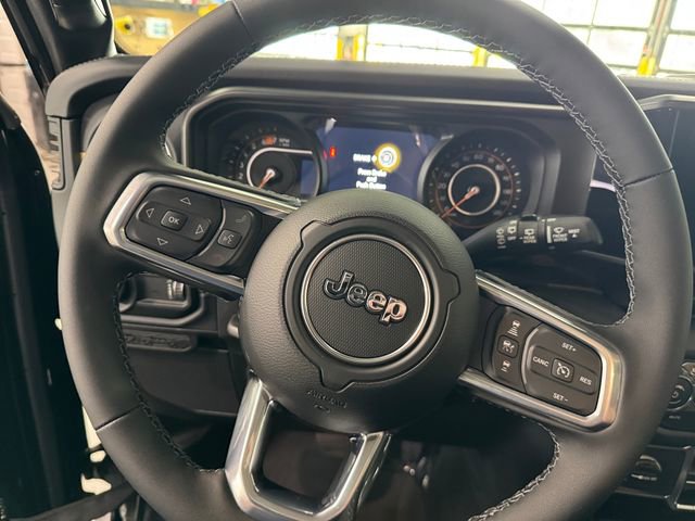 New 2026 Jeep Wrangler Unlimited Sahara AWD/4WD image 19