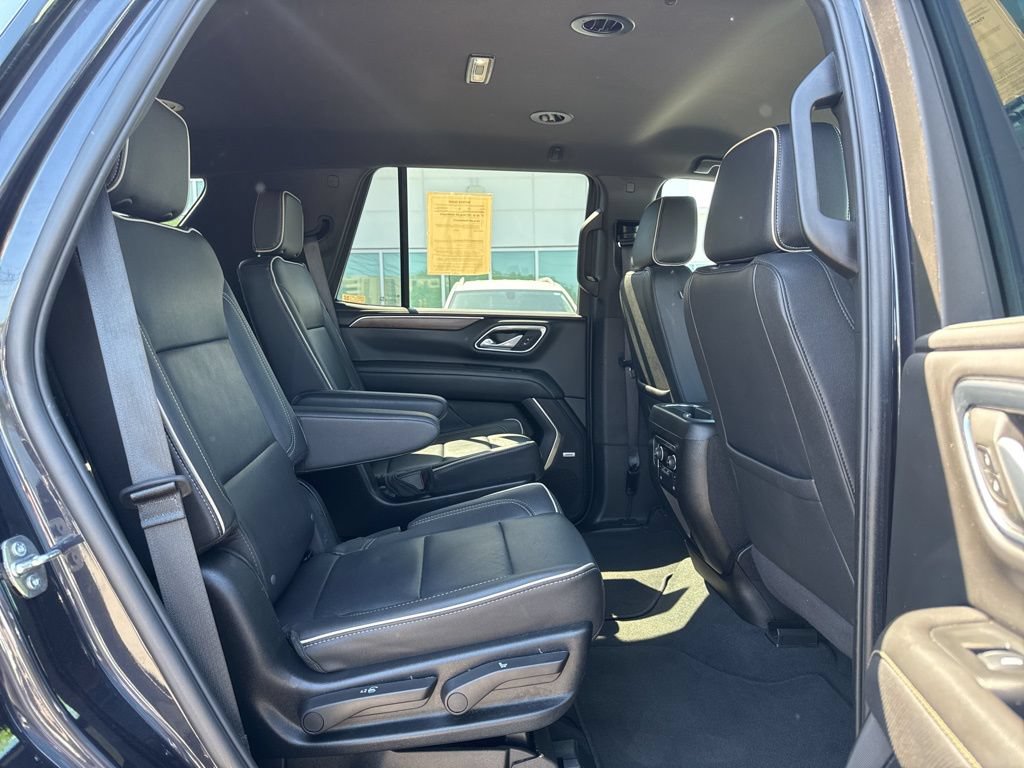 Used 2024 Chevrolet Tahoe Premier AWD/4WD image 25