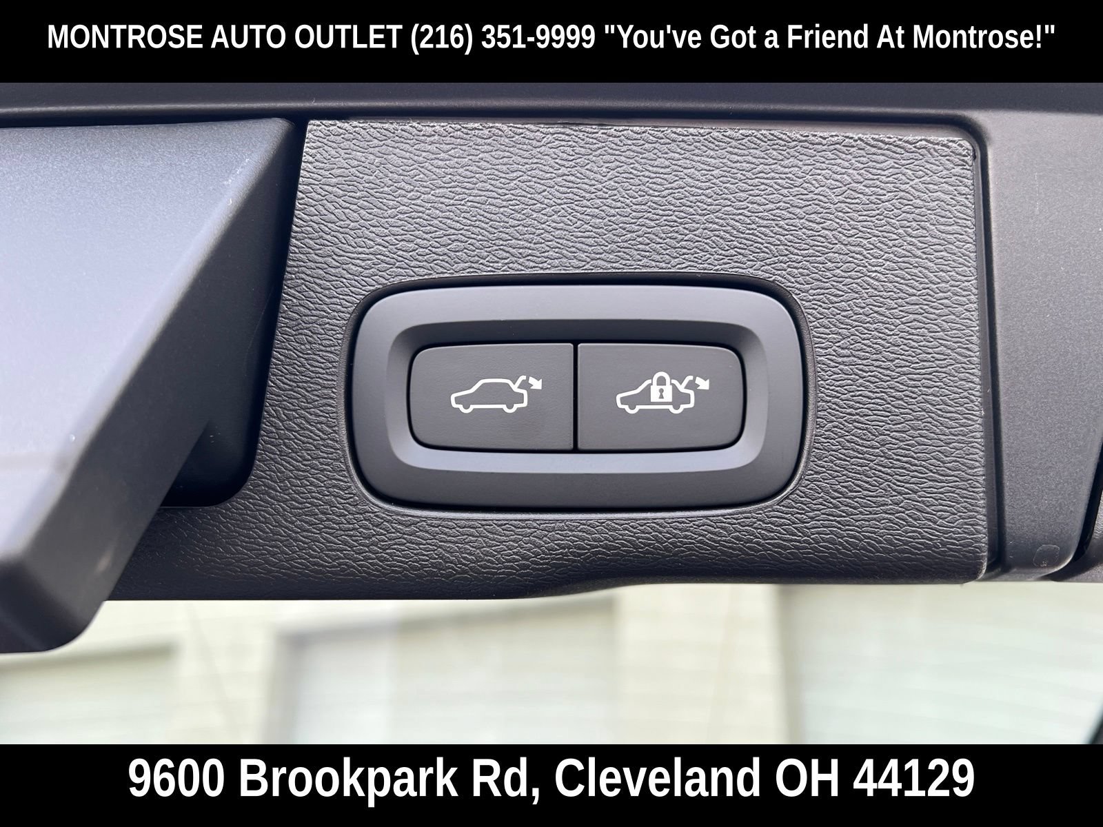 New 2026 Volvo XC60 B5 Plus w/ Protection Package Premier AWD/4WD image 39