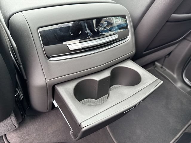 Used 2025 Cadillac Escalade Premium Luxury AWD/4WD image 12