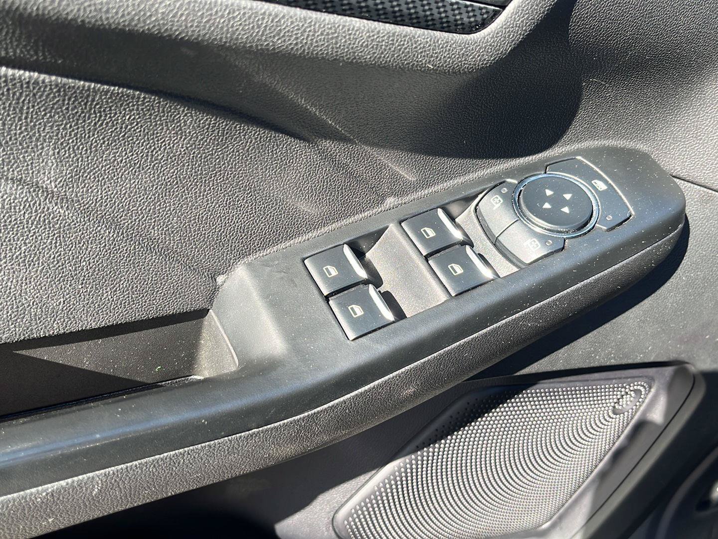 Used 2026 Ford Escape ST-Line AWD/4WD image 12