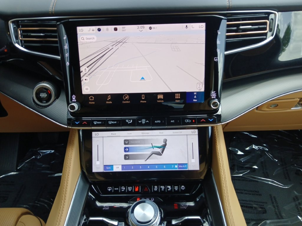 New 2026 Jeep Grand Wagoneer L Summit AWD/4WD image 4