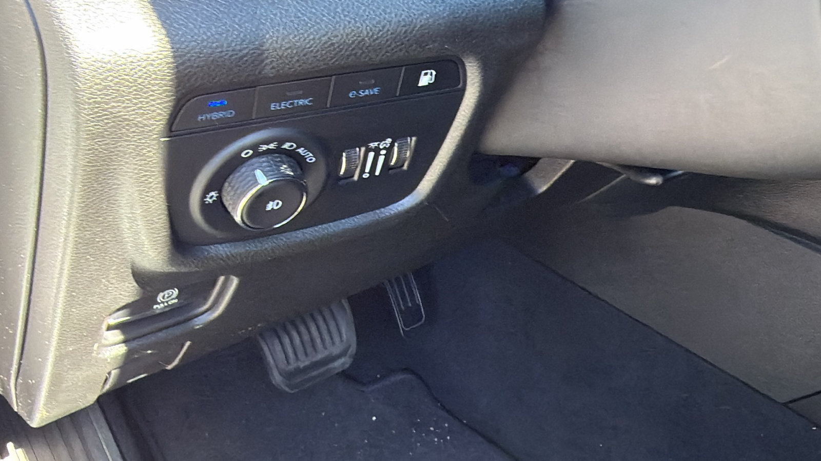 Used 2024 Jeep Grand Cherokee Limited 4xe AWD/4WD image 25