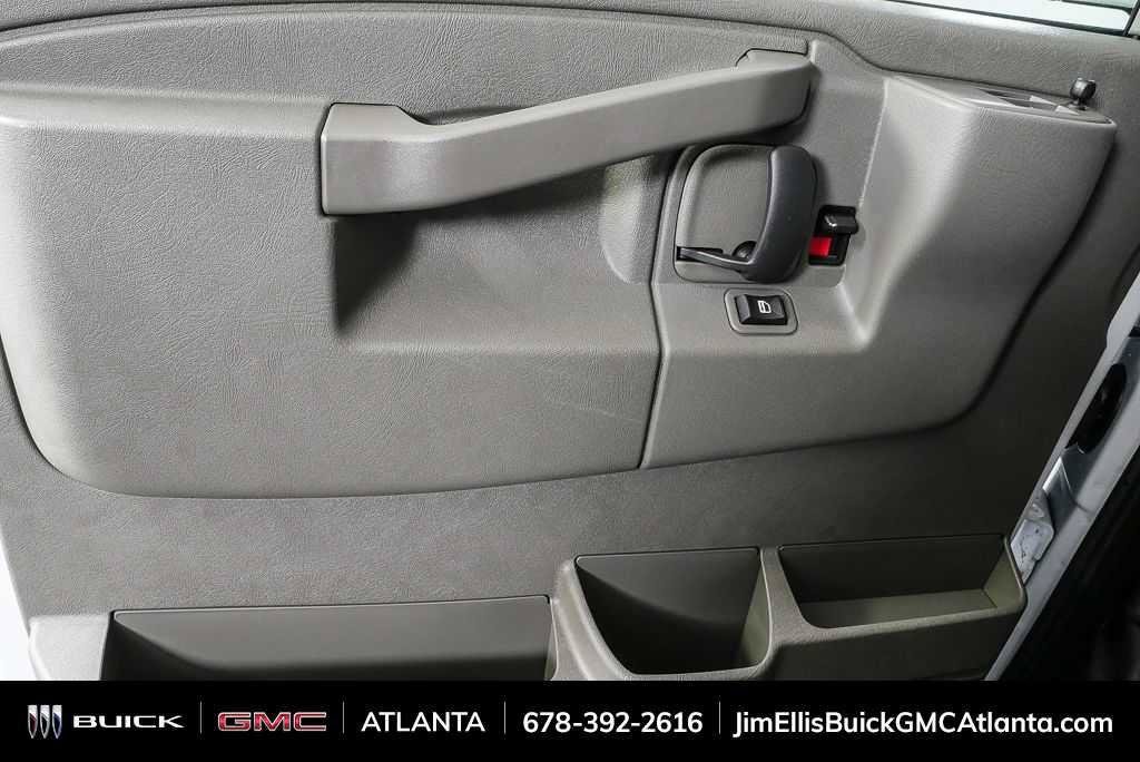 New 2025 GMC Savana 2500 w/ Driver Convenience Package RWD image 6