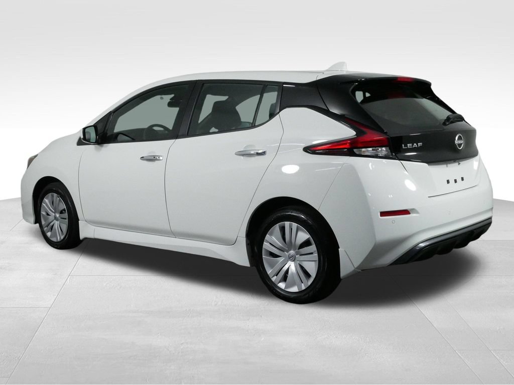 Used 2025 Nissan Leaf S FWD image 8