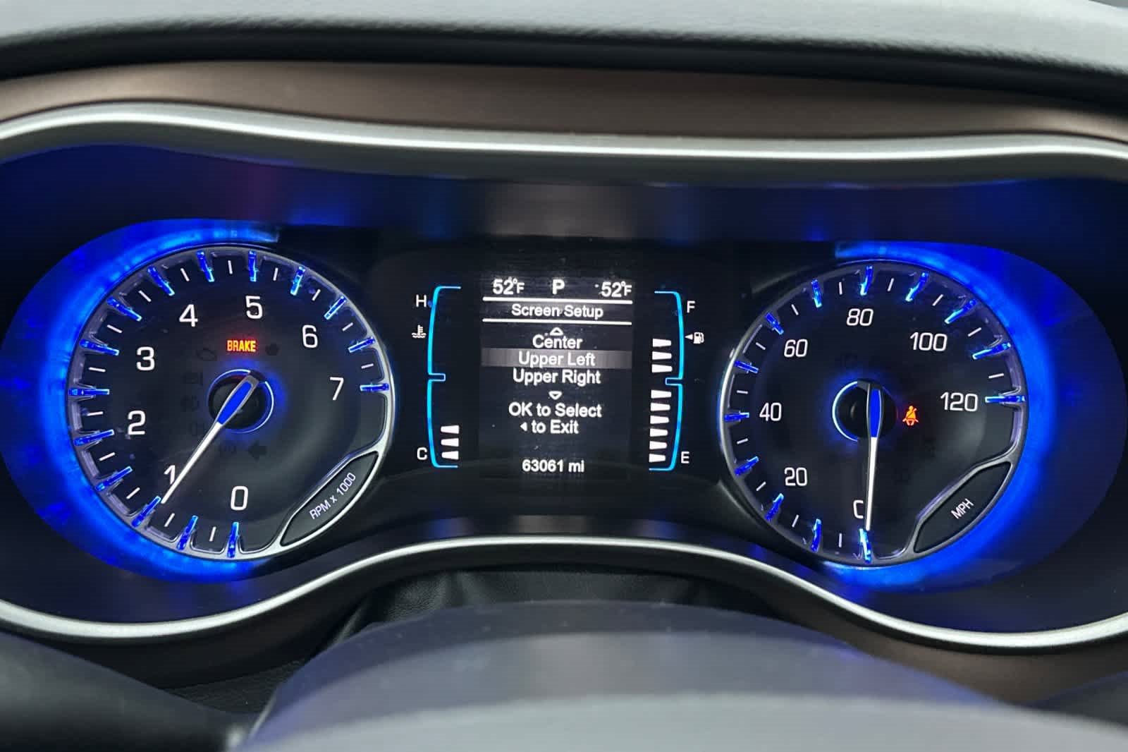 Used 2017 Chrysler Pacifica Touring-L image 25