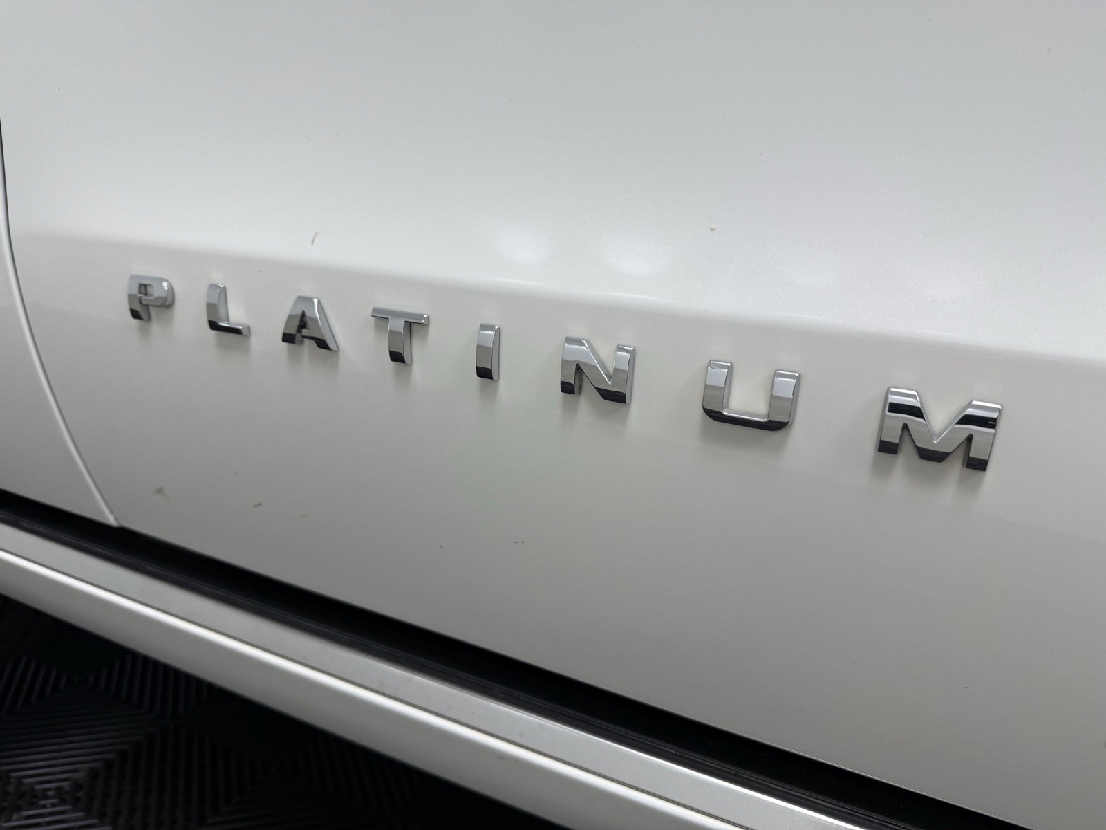 Used 2024 Ford Expedition Max Platinum image 11