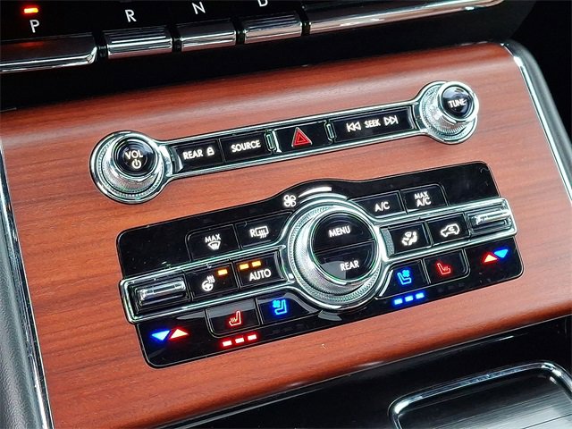 Used 2023 Lincoln Aviator Reserve w/ Equipment Group 201A image 16