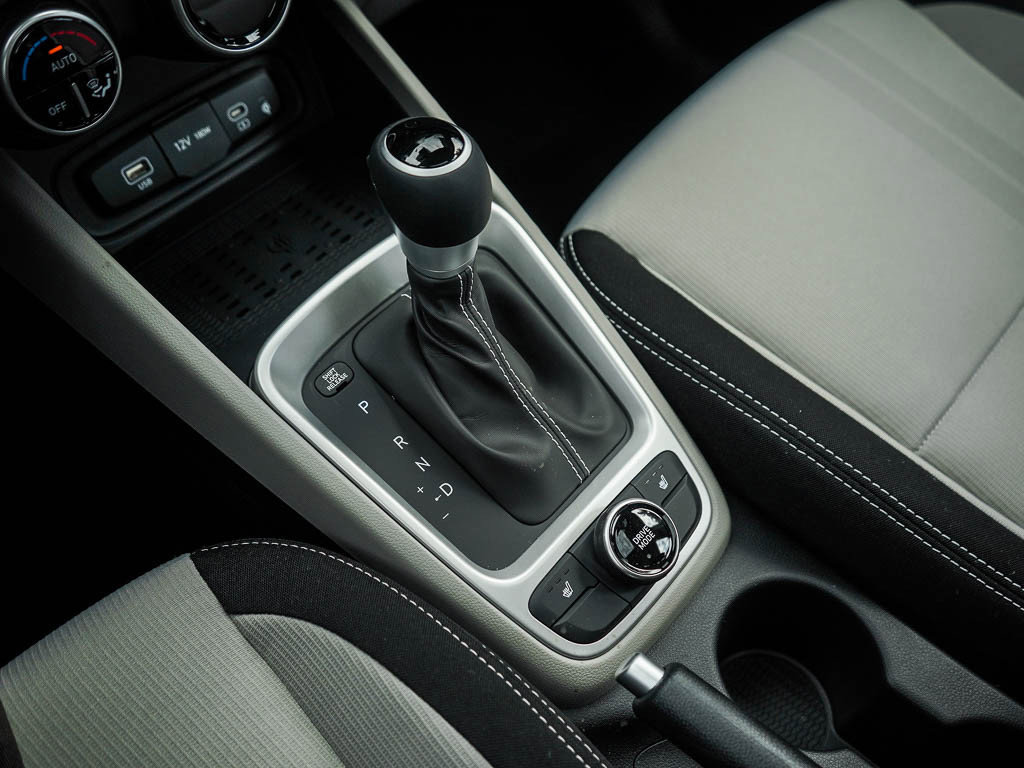 New 2026 Hyundai Venue SEL FWD image 25