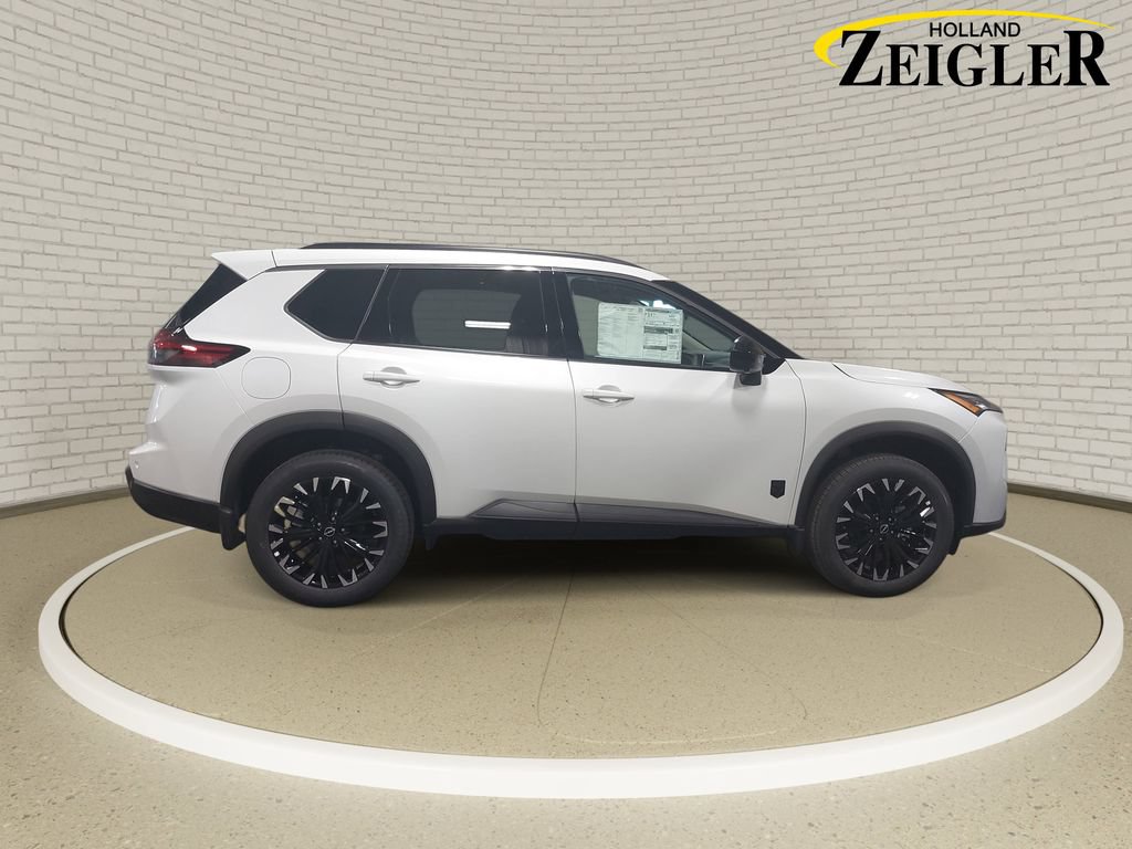 New 2026 Nissan Rogue Dark Armor AWD/4WD image 4