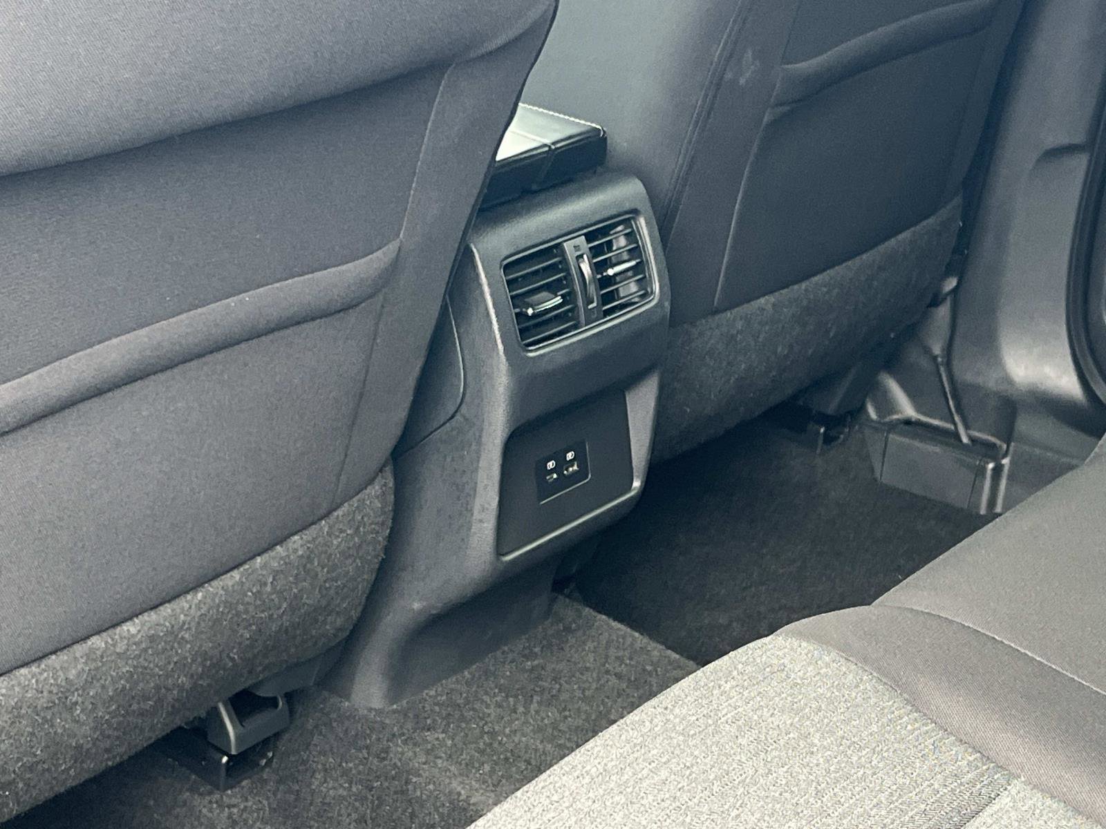 Used 2021 Nissan Rogue SV FWD image 21
