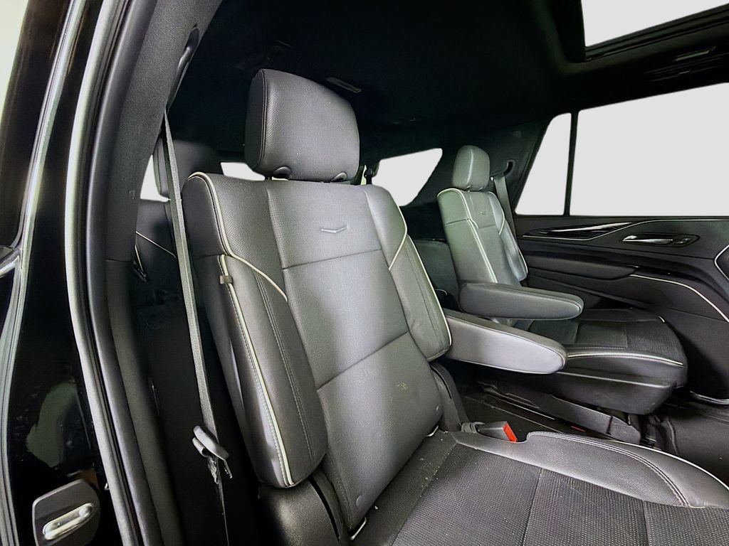 Used 2021 Cadillac Escalade Sport w/ Driver Assist Tech Package AWD/4WD image 31