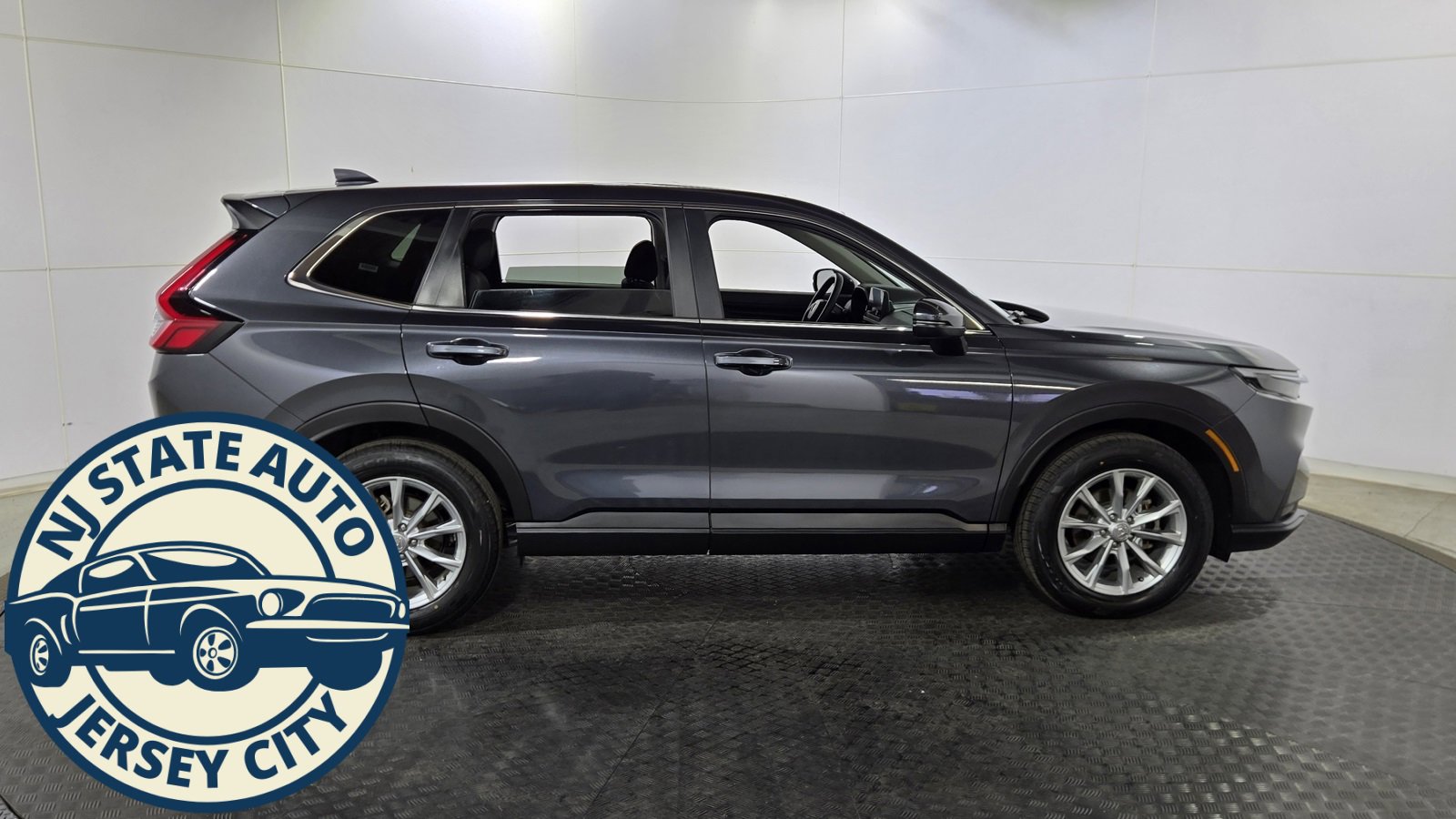 Used 2024 Honda CR-V EX image 8