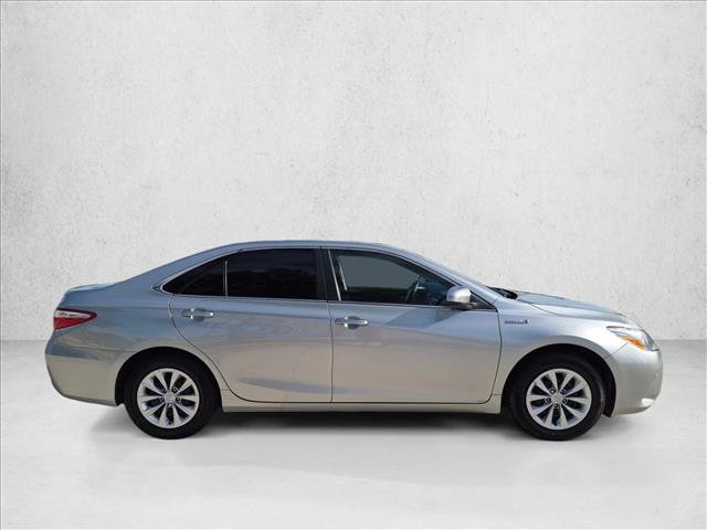 Used 2017 Toyota Camry LE FWD image 4