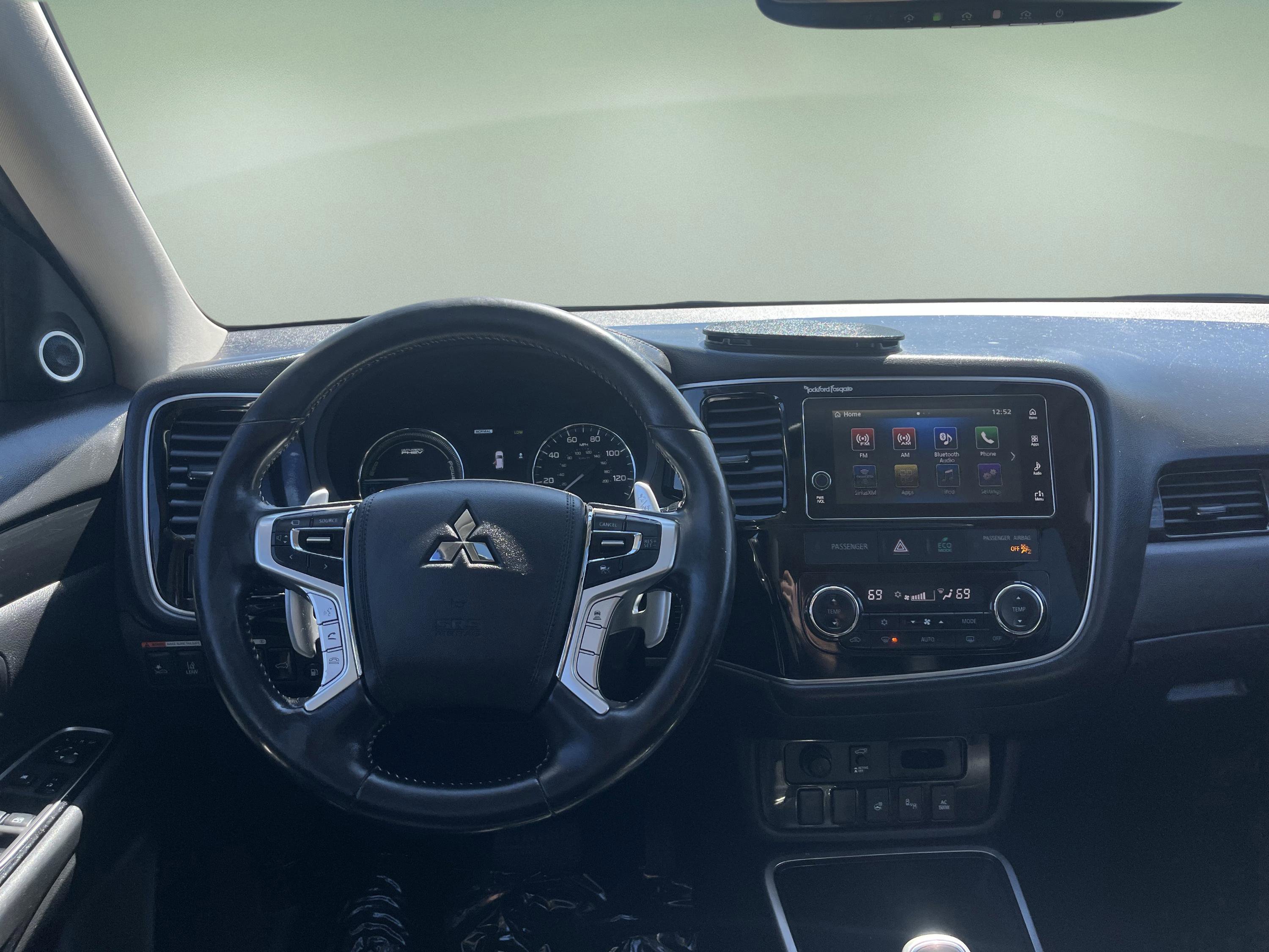 Used 2018 Mitsubishi Outlander SEL image 33