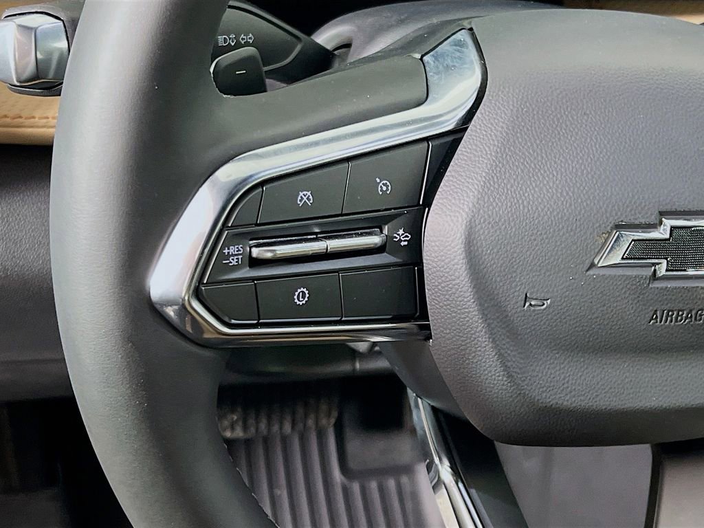 New 2026 Chevrolet Equinox ACTIV w/ Safety and Technology Package image 10