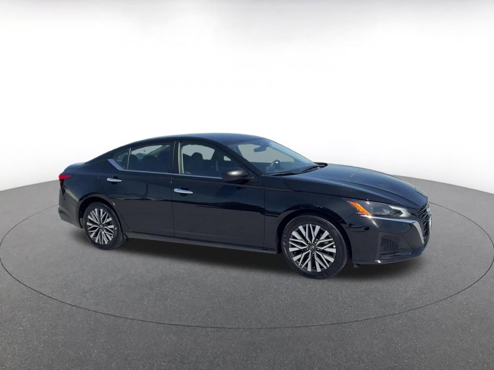 Used 2025 Nissan Altima 2.5 SV video 2