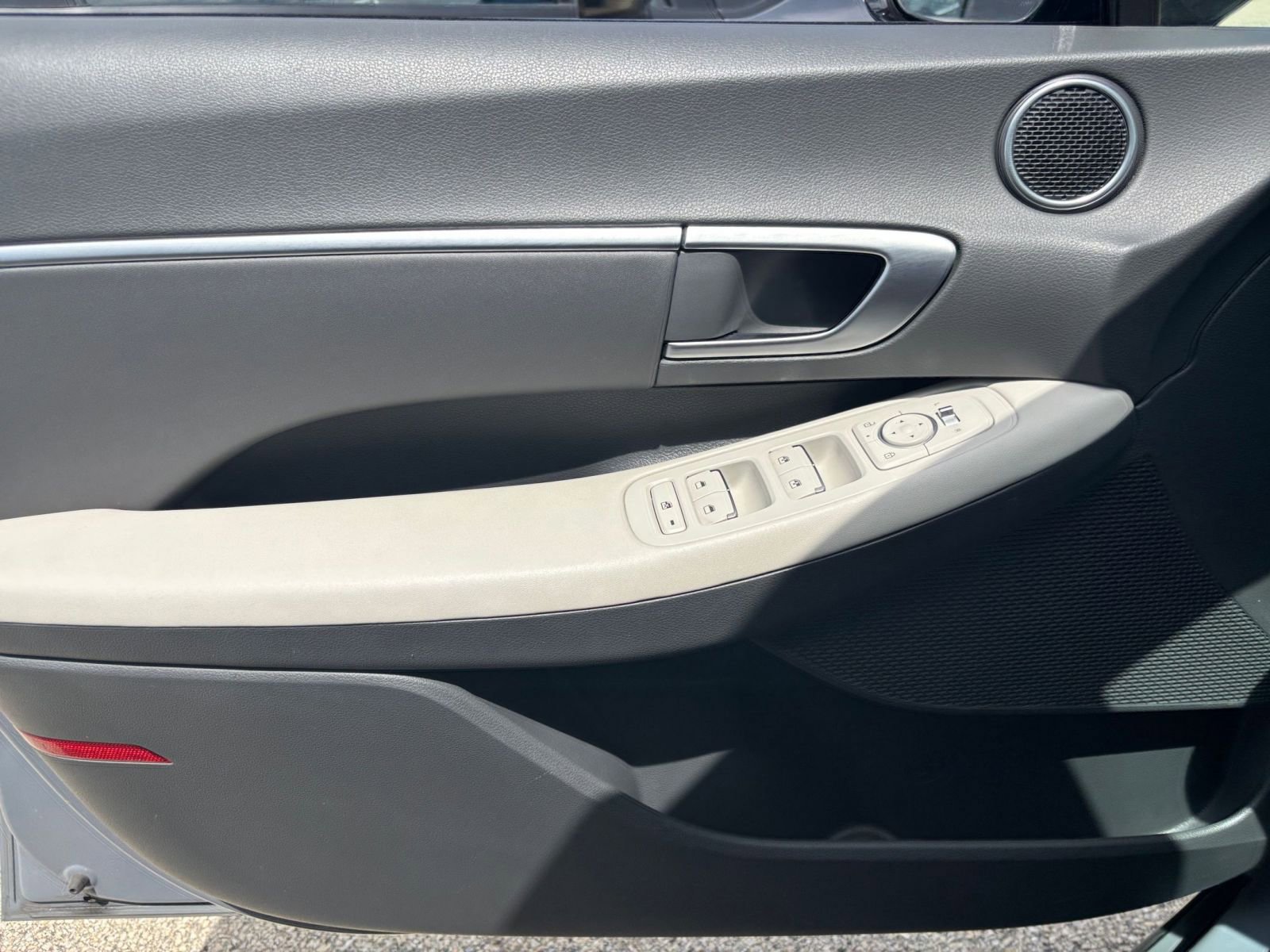 Used 2025 Hyundai Sonata SEL FWD image 18