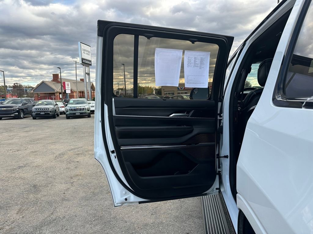 Used 2024 Jeep Grand Wagoneer Series II w/ Quick Order Packagew 28T image 14